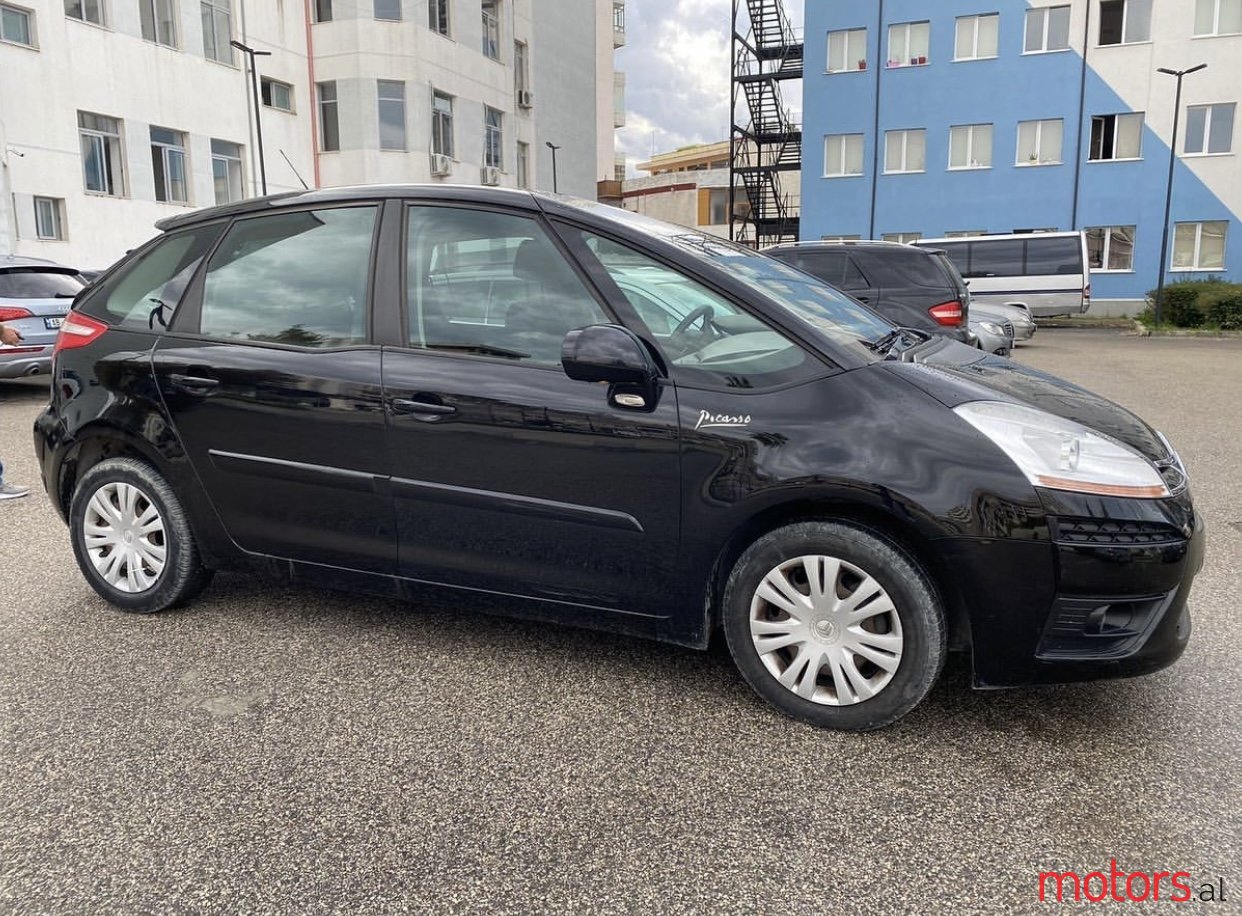 2009' Citroen C4 photo #2