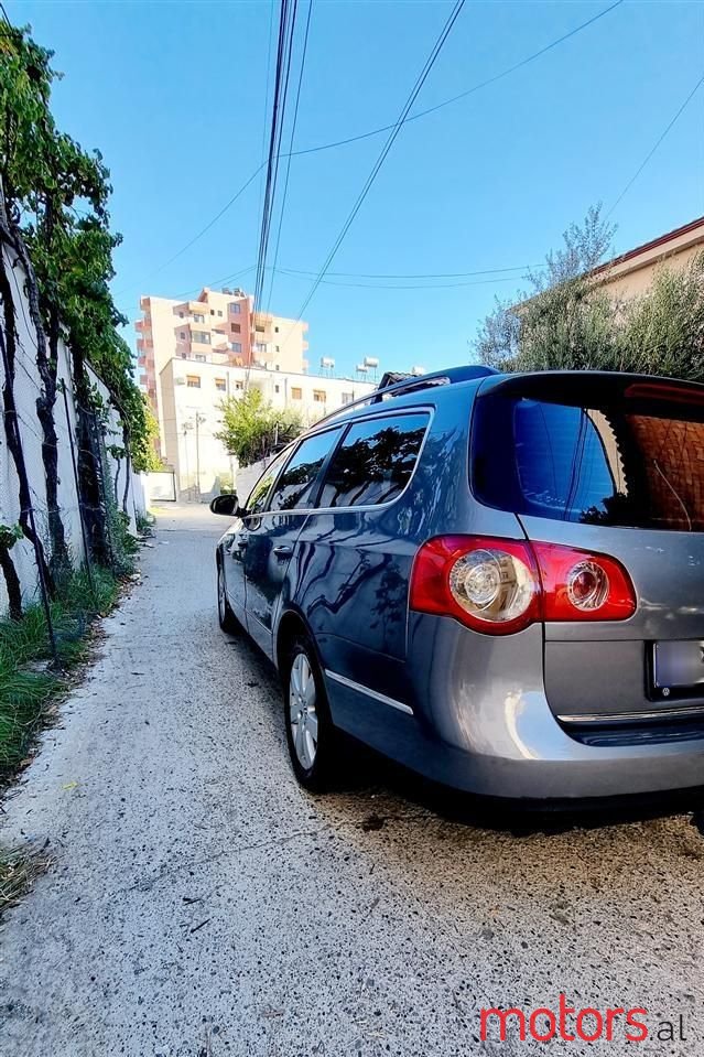 2006' Volkswagen Passat photo #3