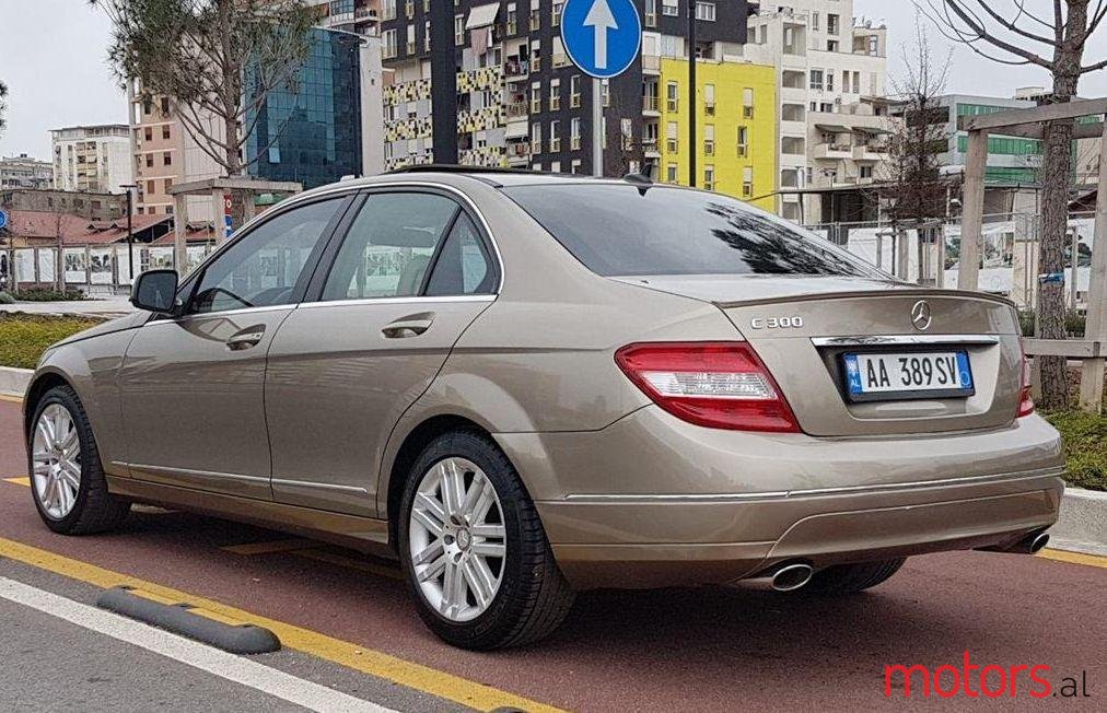 2008' Mercedes-Benz C 300 photo #2