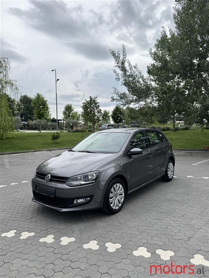 2010' Volkswagen Polo photo #3