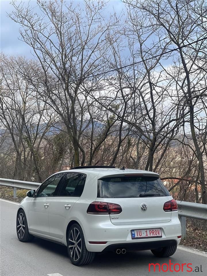 2012' Volkswagen Golf photo #4