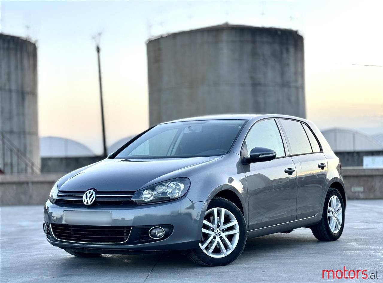 2013' Volkswagen Golf photo #1