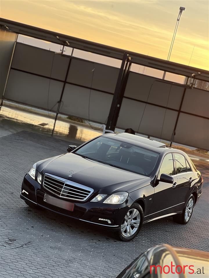 2010' Mercedes-Benz E 350 photo #1