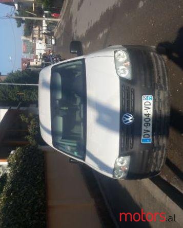 2005' Volkswagen Caddy photo #1