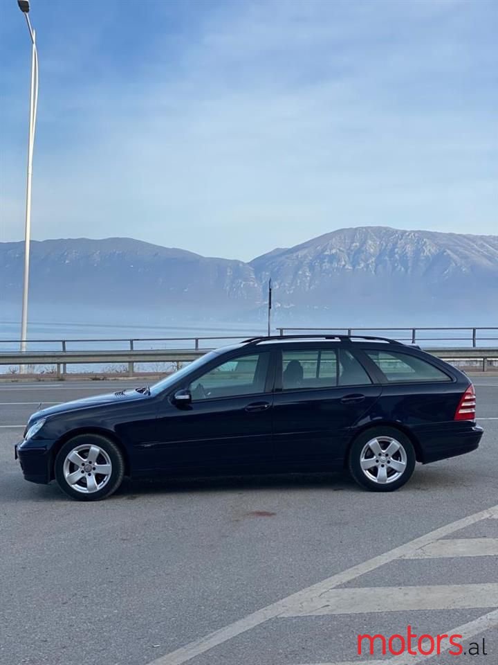 2006' Mercedes-Benz C 220 photo #3