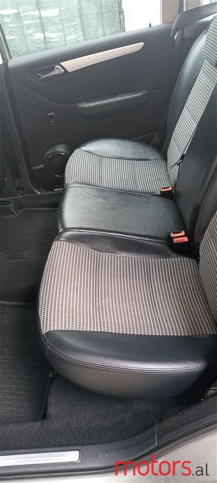 2006' Mercedes-Benz B 180 photo #6