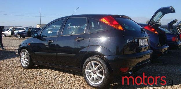 2004' Ford Focus photo #2