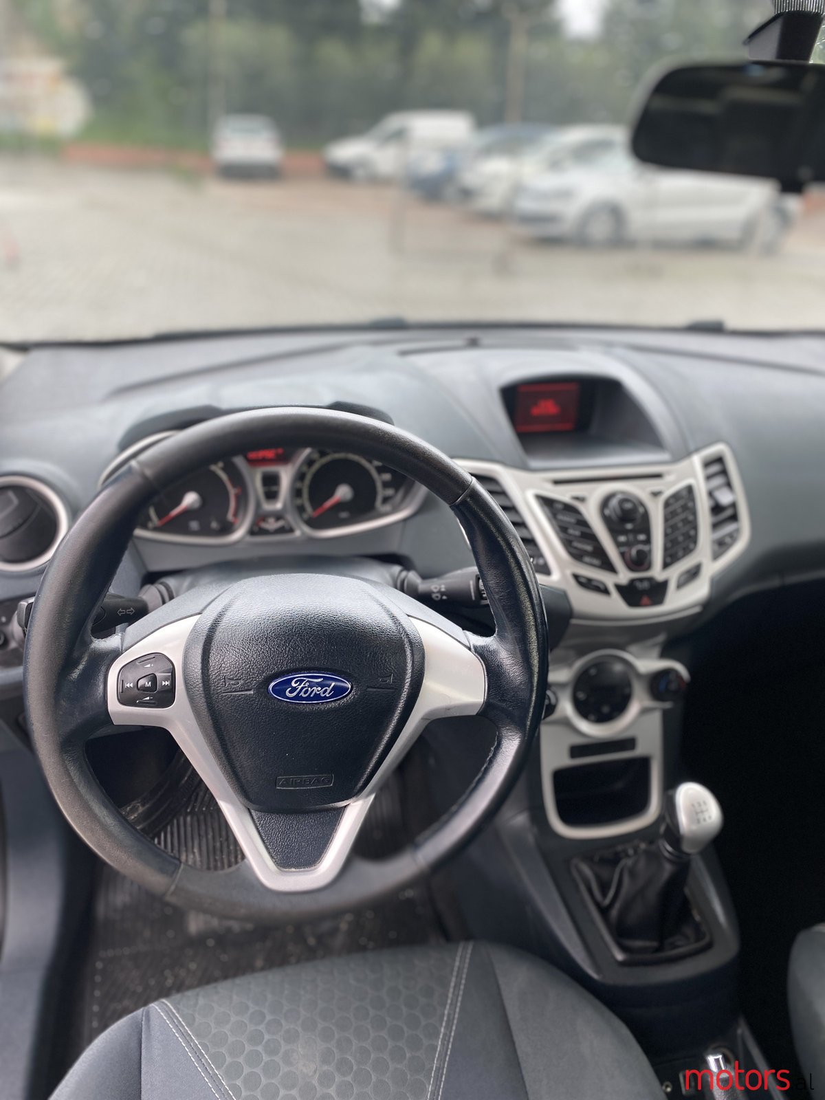 2010' Ford Fiesta photo #6