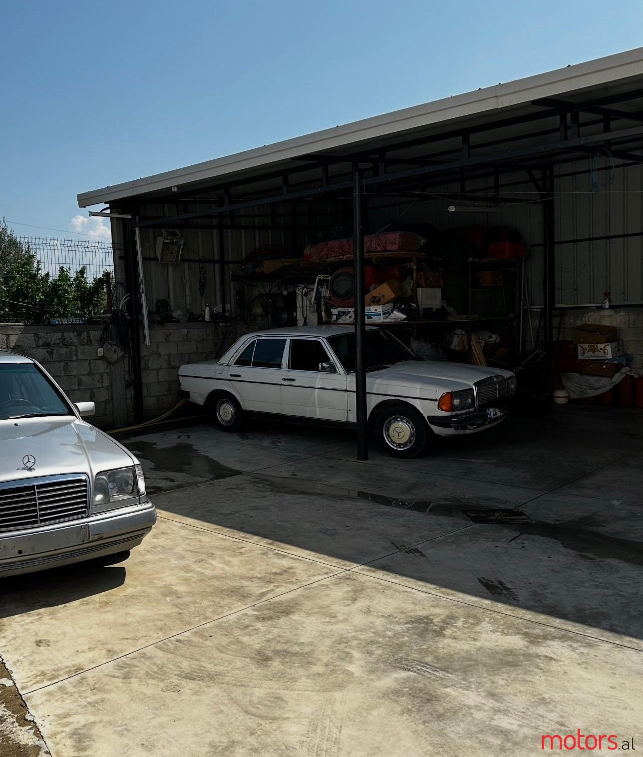 1982' Mercedes-Benz 200 photo #2