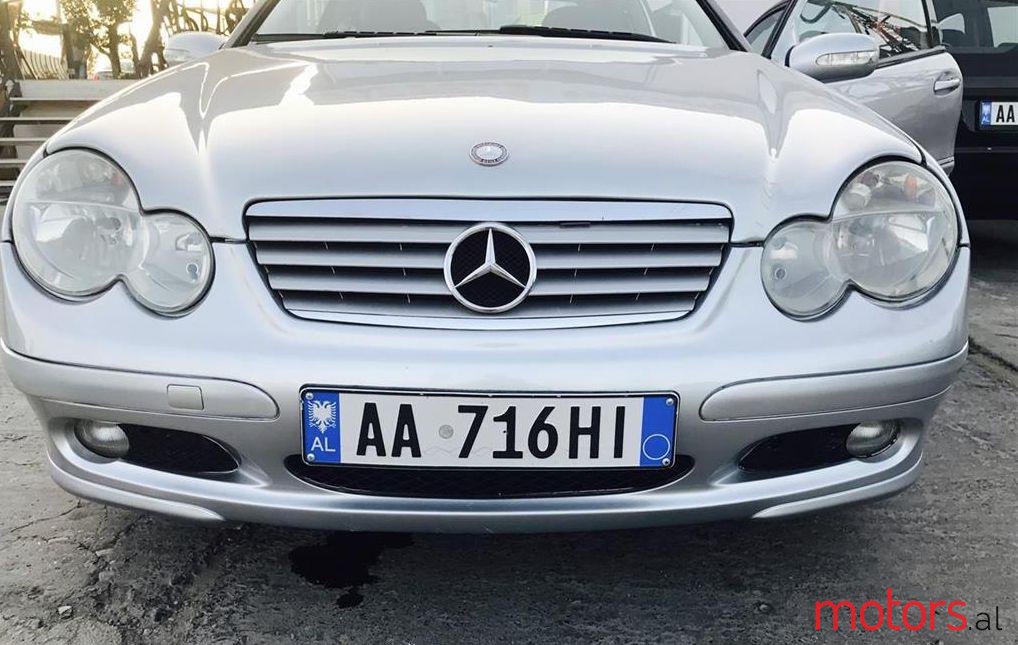 2004' Mercedes-Benz C 220 photo #5