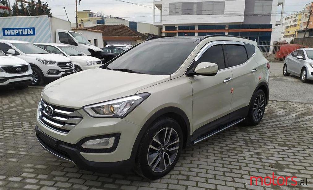 2013' Hyundai Santa Fe photo #1