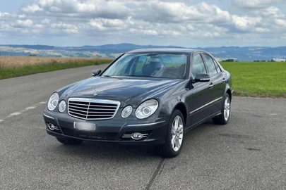 2009' Mercedes-Benz E 280