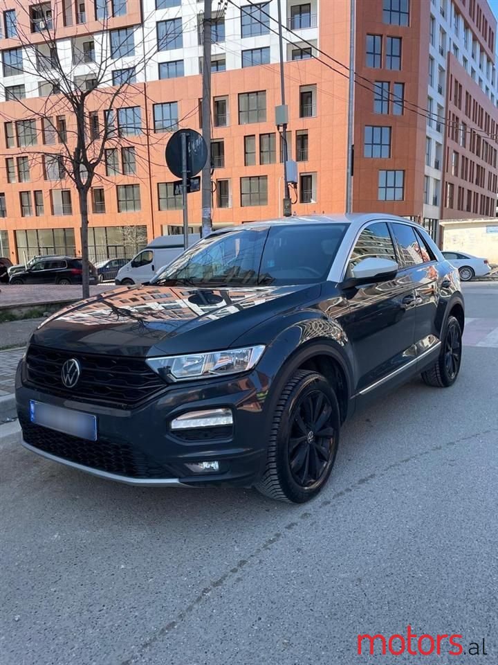 2020' Volkswagen T-Roc photo #5