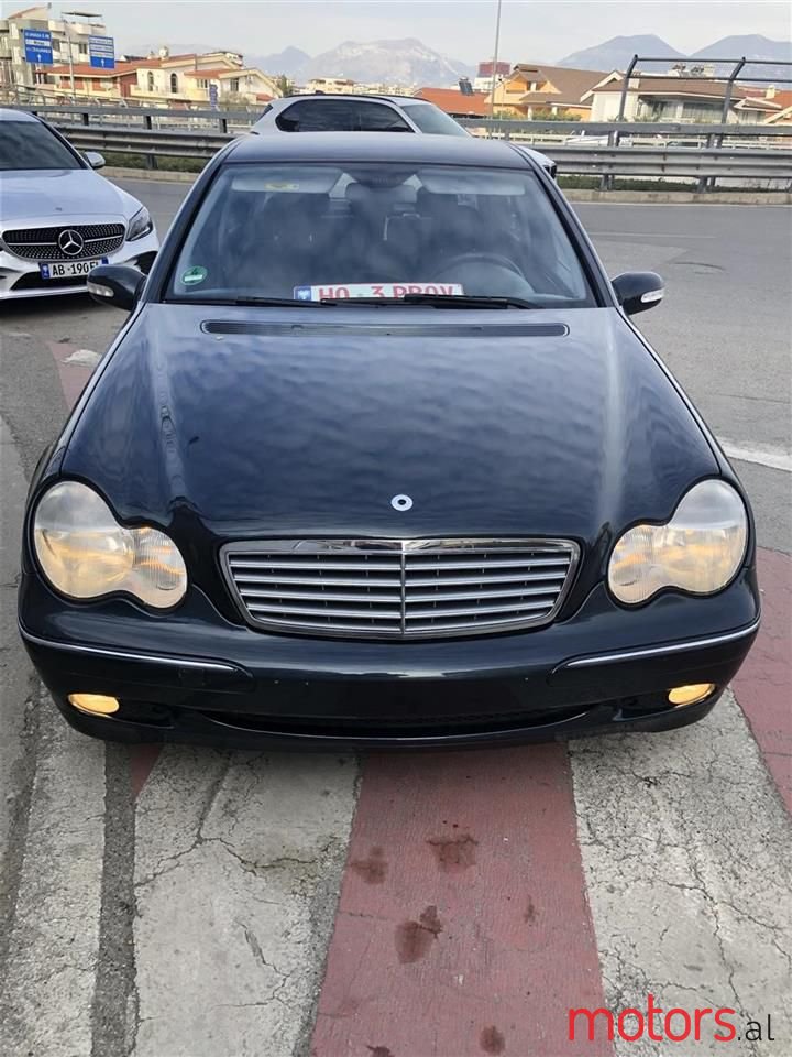 2004' Mercedes-Benz 220 photo #6