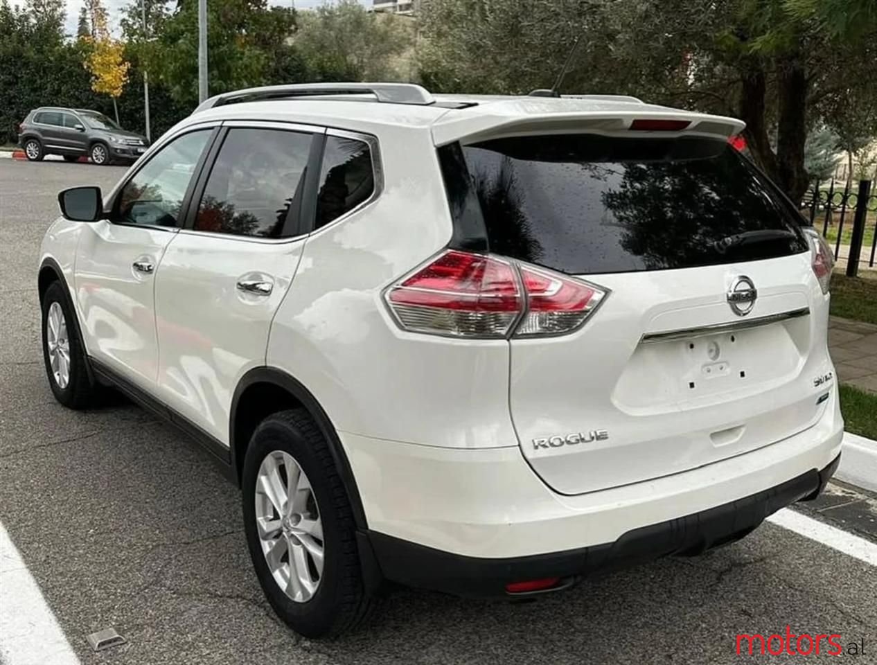 2015' Nissan Rouge photo #3