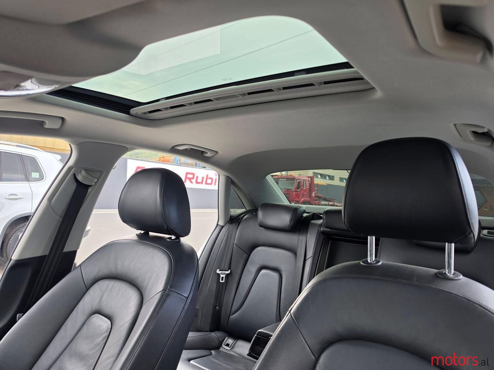 2014' Audi A4 photo #2