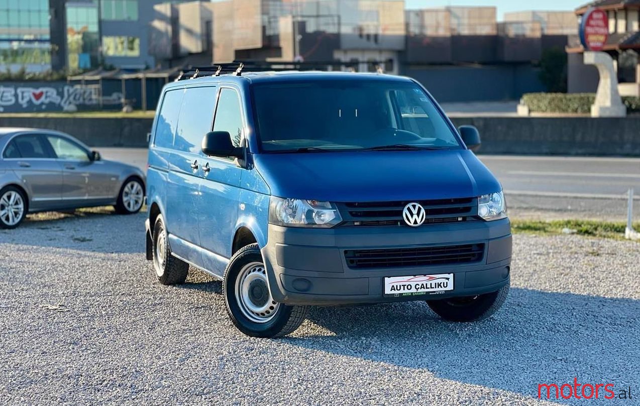 2011' Volkswagen T5 Transporter photo #1