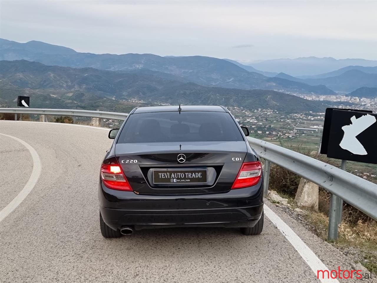 2008' Mercedes-Benz C 220 photo #3