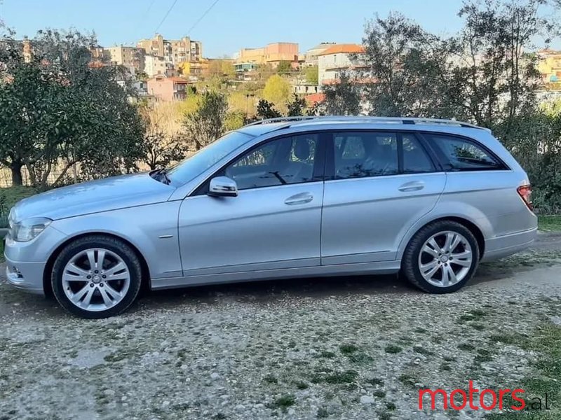 2008' Mercedes-Benz C 220 photo #3