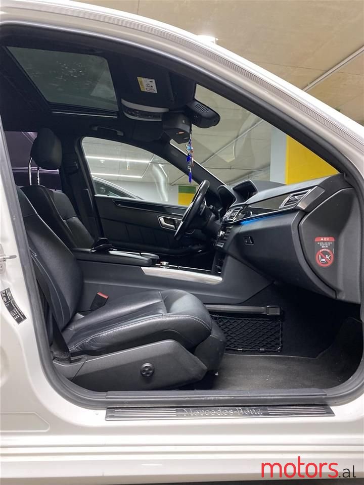 2014' Mercedes-Benz 220 photo #3