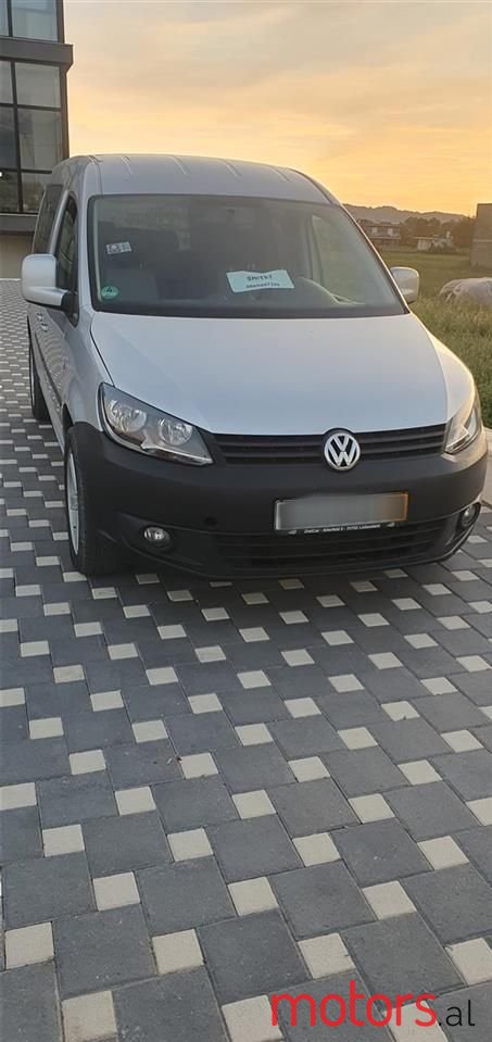 2011' Volkswagen Caddy photo #5