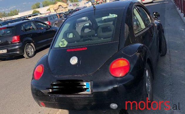 2000' Volkswagen Beetle photo #1