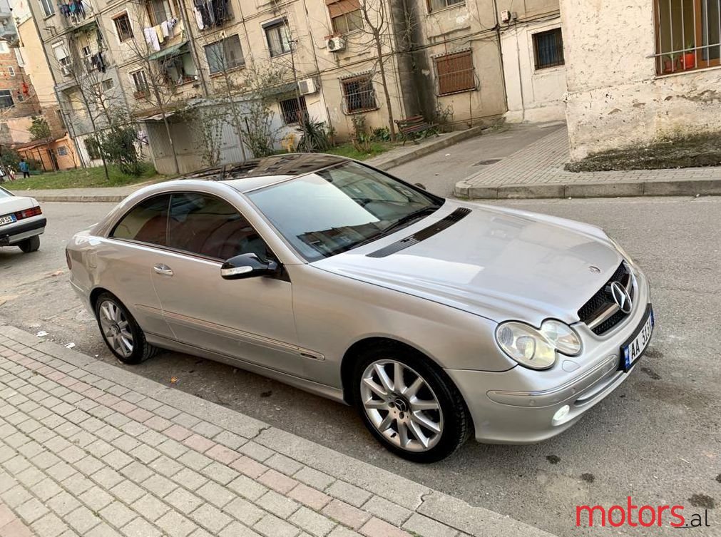 2004' Mercedes-Benz C 270 photo #1