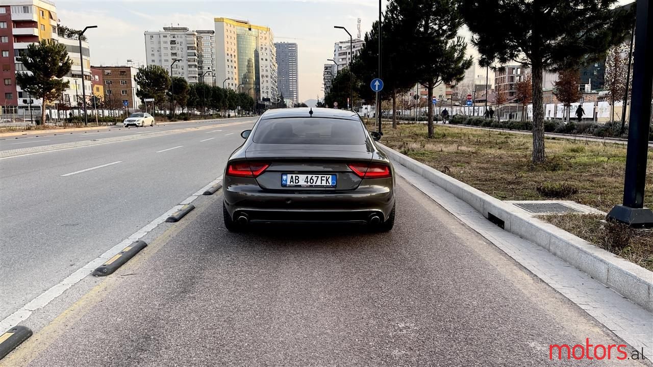 2012' Audi A7 photo #4