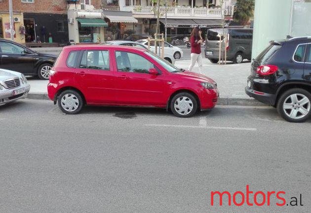 2007' Mazda 2 photo #1