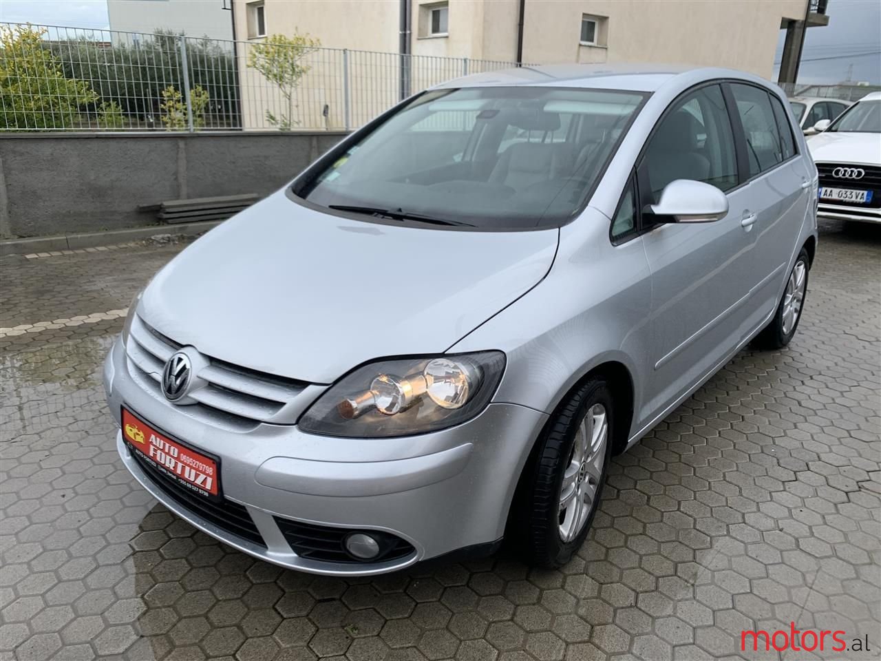 2008' Volkswagen Golf Plus photo #3