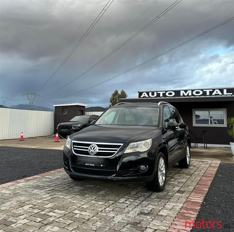 2009' Volkswagen Tiguan photo #1
