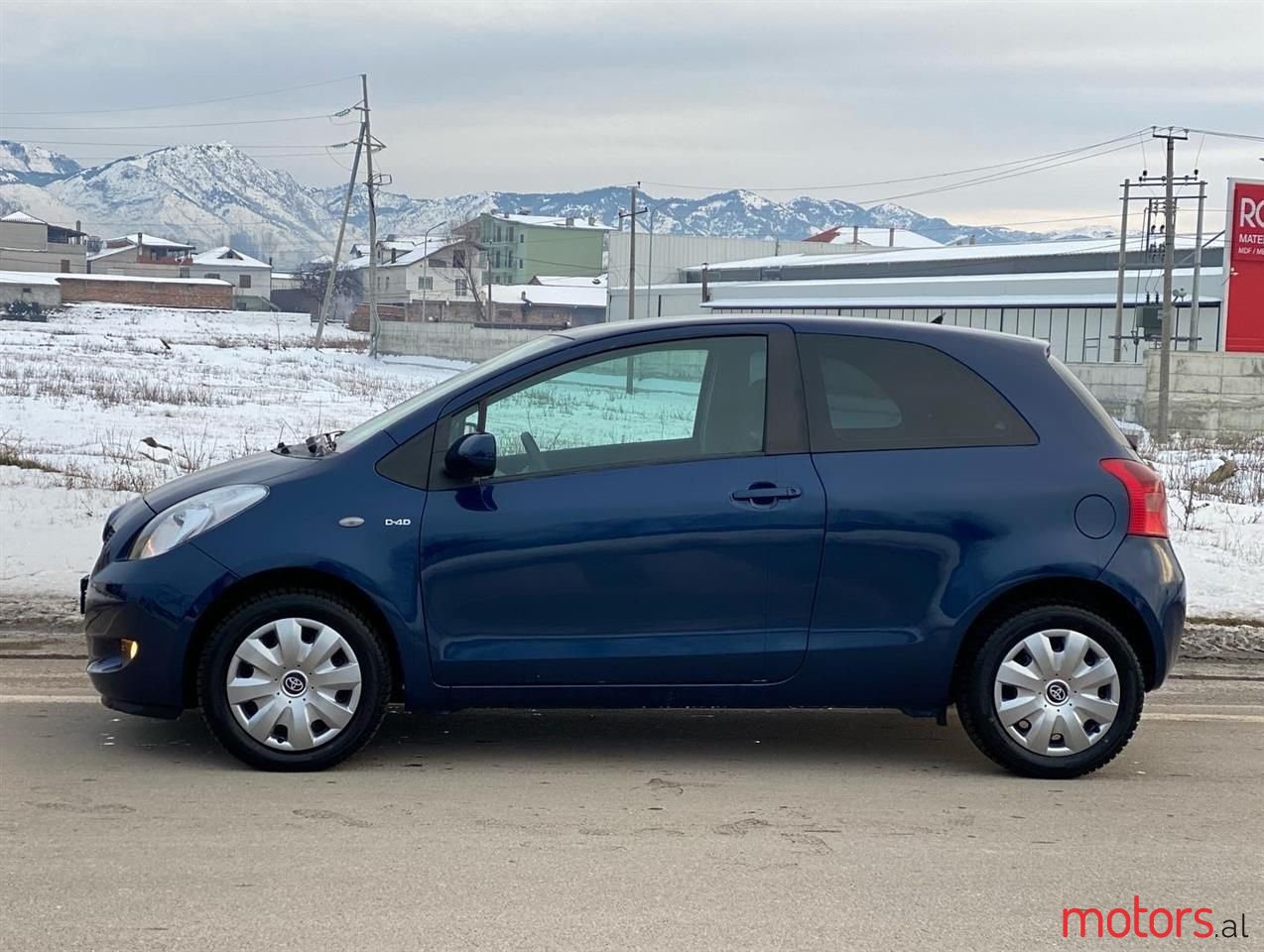 2008' Toyota Yaris photo #5