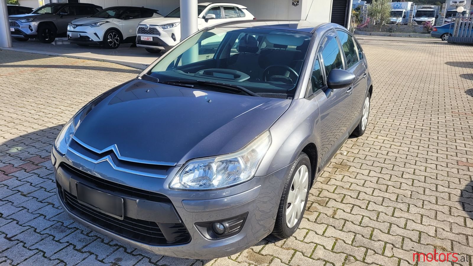 2010' Citroen C4 photo #1