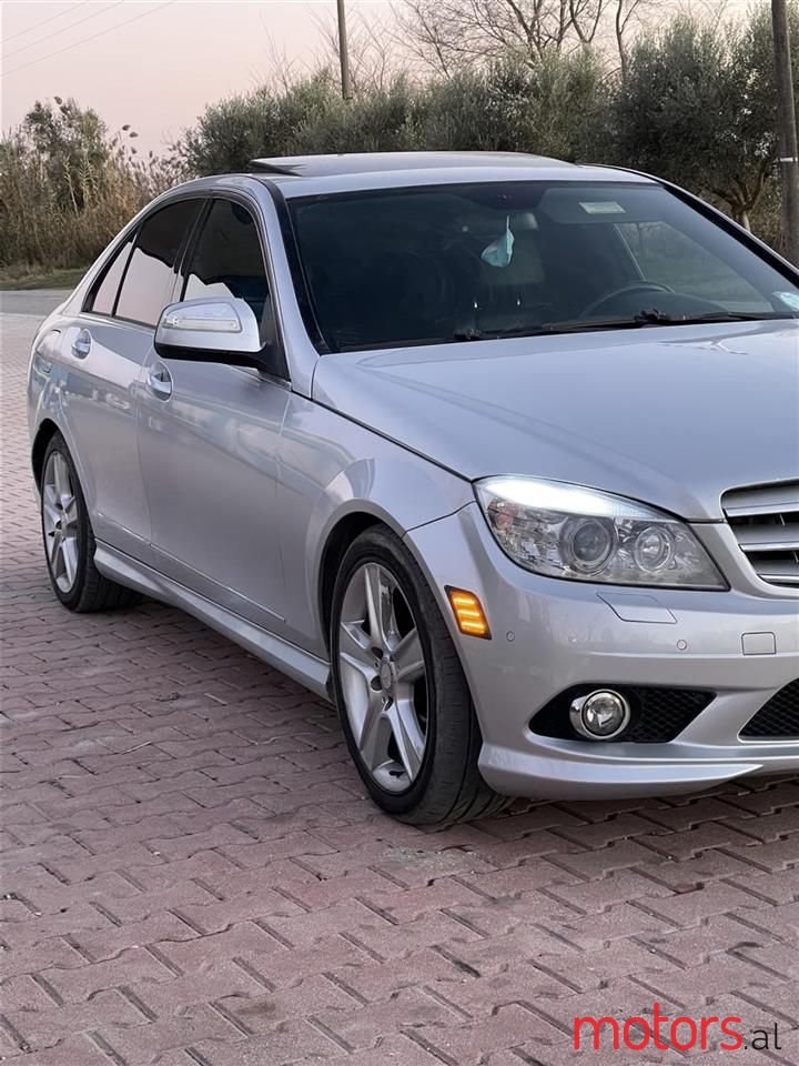 2009' Mercedes-Benz C 300 photo #1