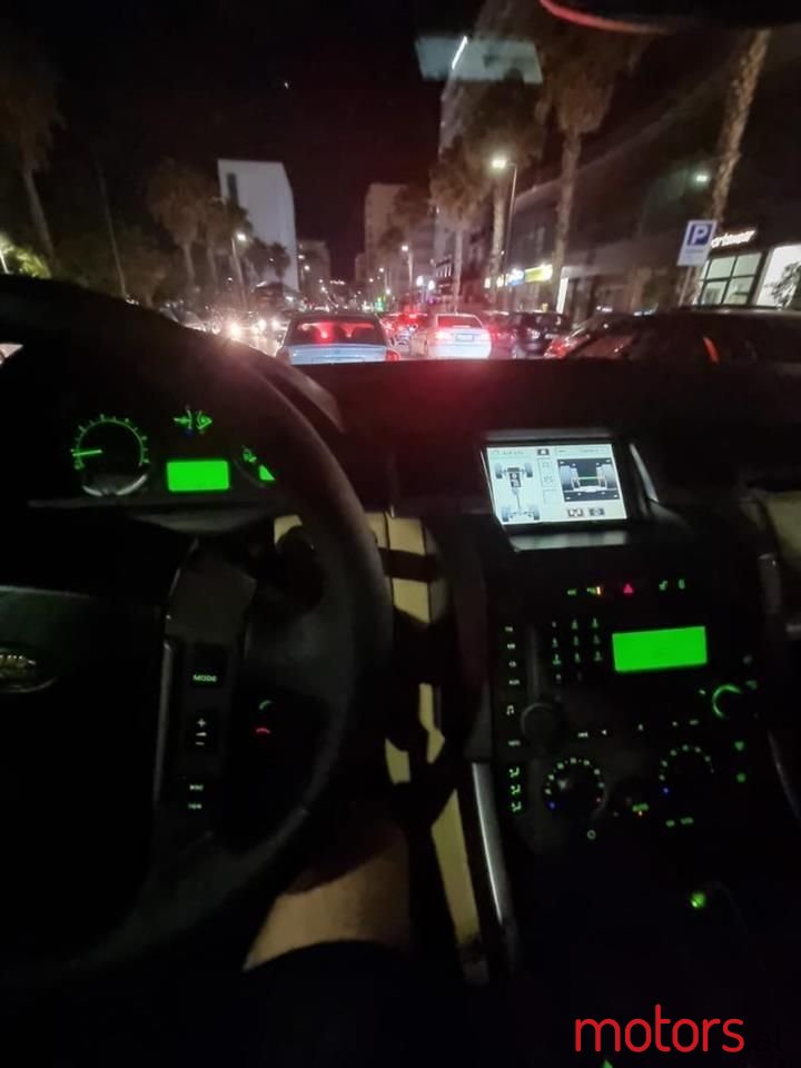 2007' Land Rover Range Rover Sport photo #2