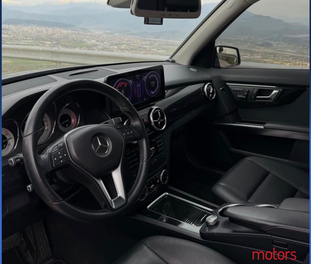 2014' Mercedes-Benz GLK 220 photo #3