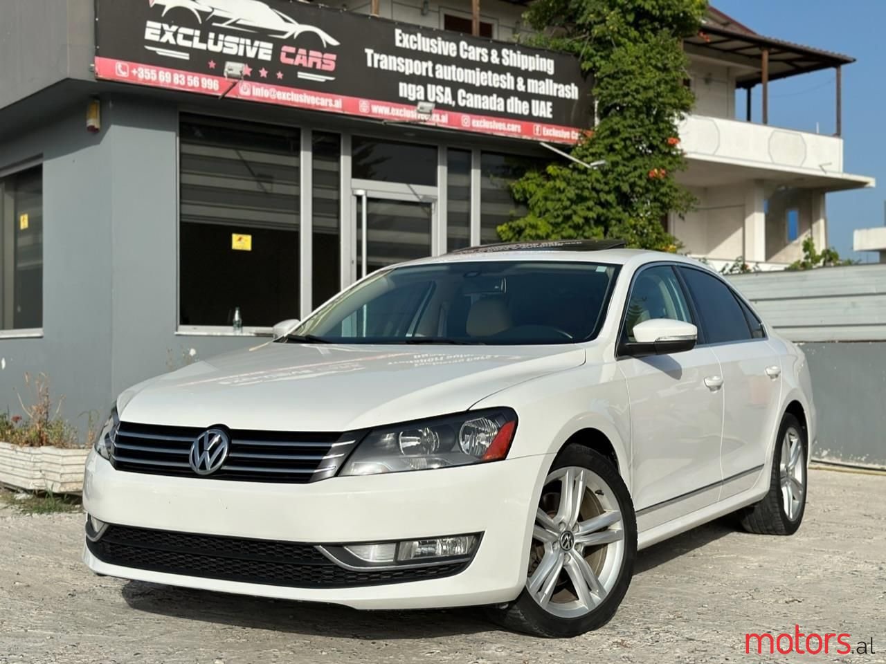 2013' Volkswagen Passat photo #1