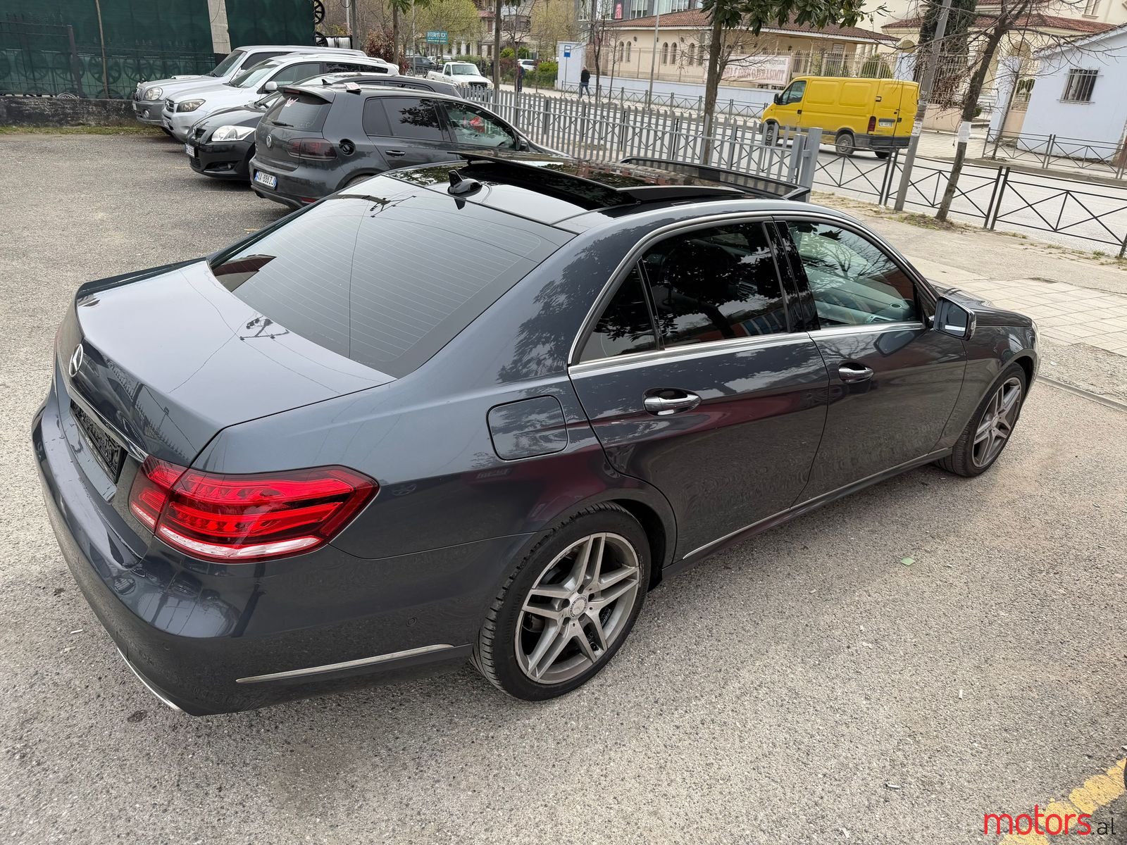 2015' Mercedes-Benz E 220 photo #2