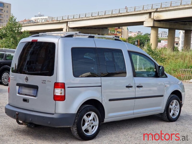 2009' Volkswagen Caddy photo #1