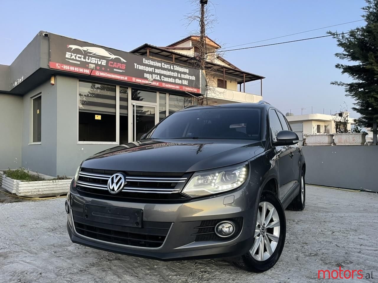 2014' Volkswagen Tiguan photo #2