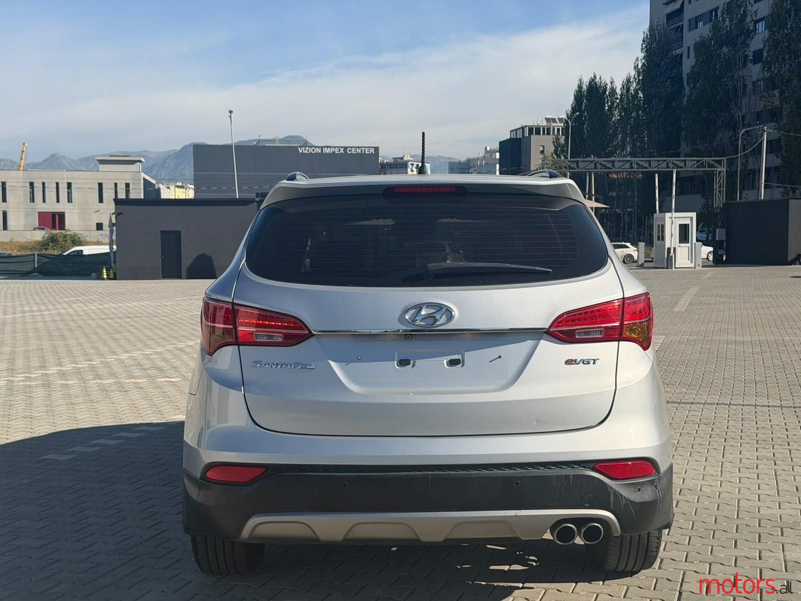 2013' Hyundai Santa Fe photo #6