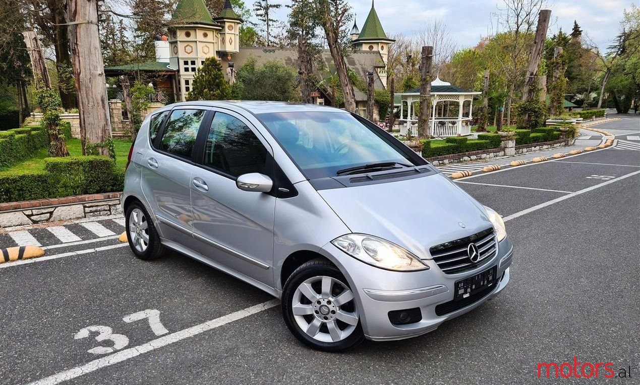 2008' Mercedes-Benz A 180 photo #1