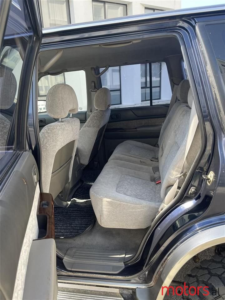 2000' Nissan Patrol photo #5