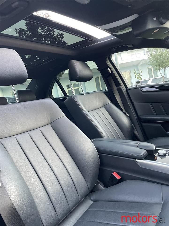 2014' Mercedes-Benz E 250 photo #4