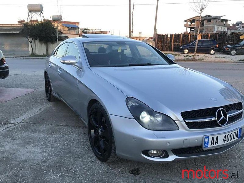 2005' Mercedes-Benz CLS 320 photo #2