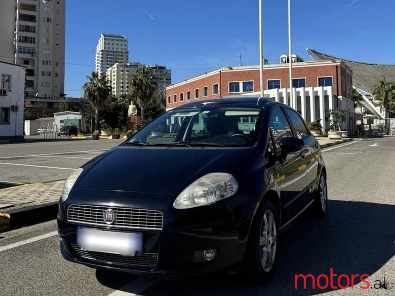 2009' Fiat Grande Punto photo #1