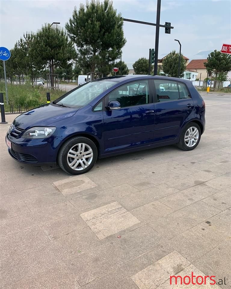 2007' Volkswagen Golf Plus photo #5