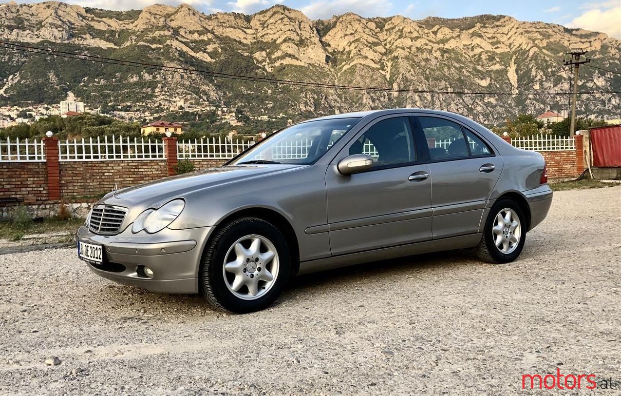 2003' Mercedes-Benz C 200 photo #1