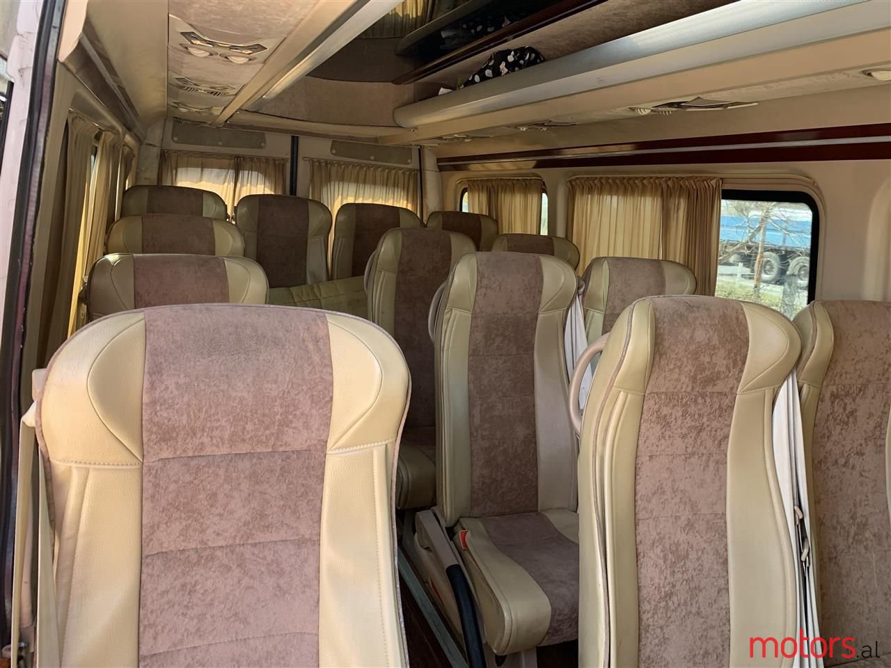 2008' Mercedes-Benz Viano photo #4