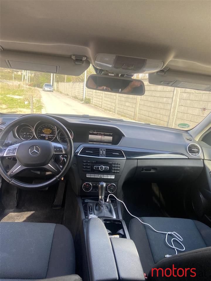 2013' Mercedes-Benz C 220 photo #5